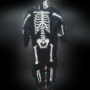 Halloween skeleton costume spooky creepy